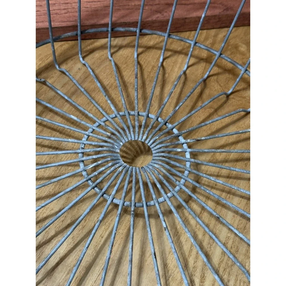 Vintage Farm Egg Basket‎ Metal w/ Handle Large 9